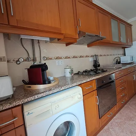 Latitude 39º Apartment *